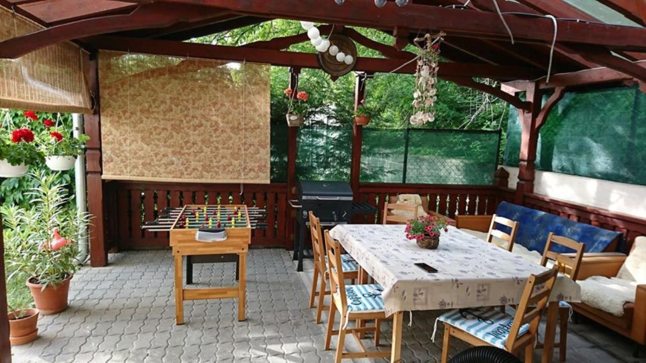 Liliána Vendégház Balatonfuzfo Exterior foto
