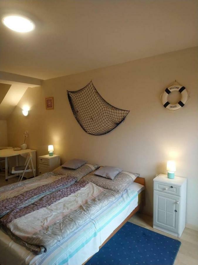 Liliána Vendégház Balatonfuzfo Exterior foto