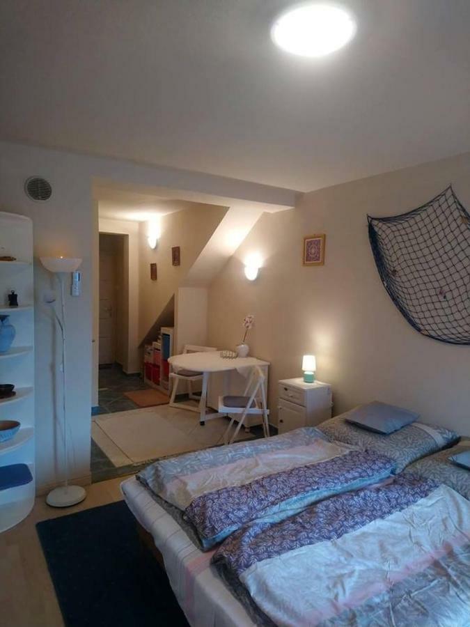 Liliána Vendégház Balatonfuzfo Exterior foto