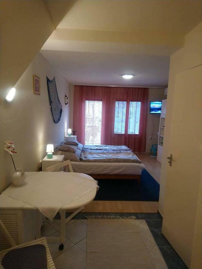 Liliána Vendégház Balatonfuzfo Exterior foto